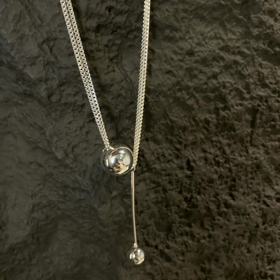 Long Necklace with balls